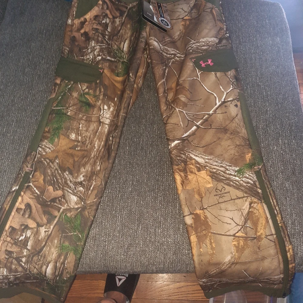 SOLD - Picture 2 of 3